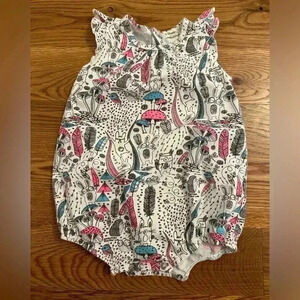 The Bonnie Mob Wilderness Frill Sleeve Romper-Pink